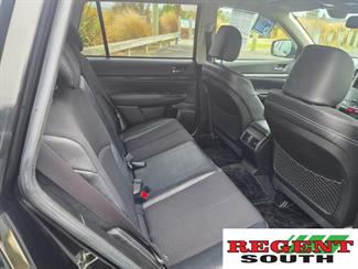 2013 Subaru Legacy - Thumbnail