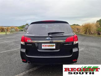 2013 Subaru Legacy - Thumbnail