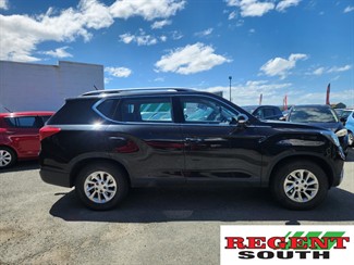 2020 Ssangyong REXTON - Thumbnail