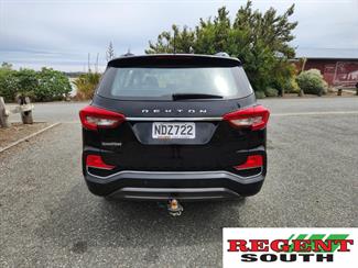 2020 Ssangyong REXTON - Thumbnail