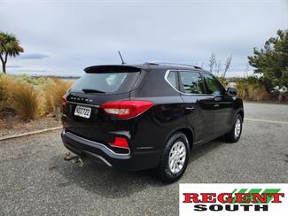 2020 Ssangyong REXTON - Thumbnail