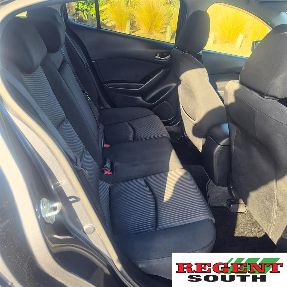 2014 Mazda Axela