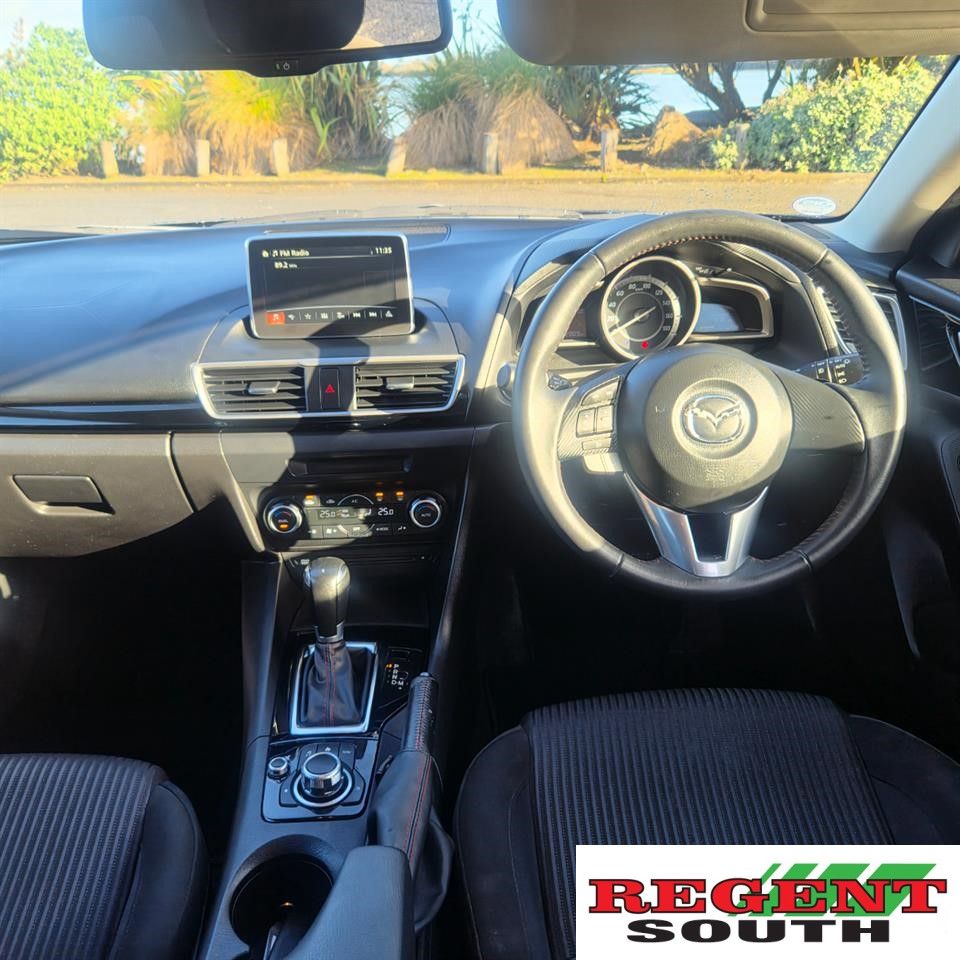 2014 Mazda Axela