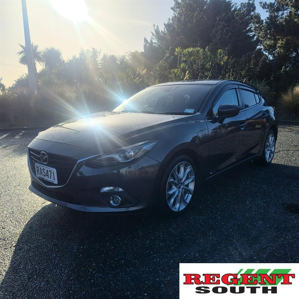 2014 Mazda Axela