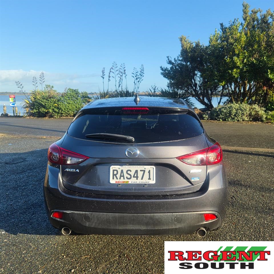 2014 Mazda Axela