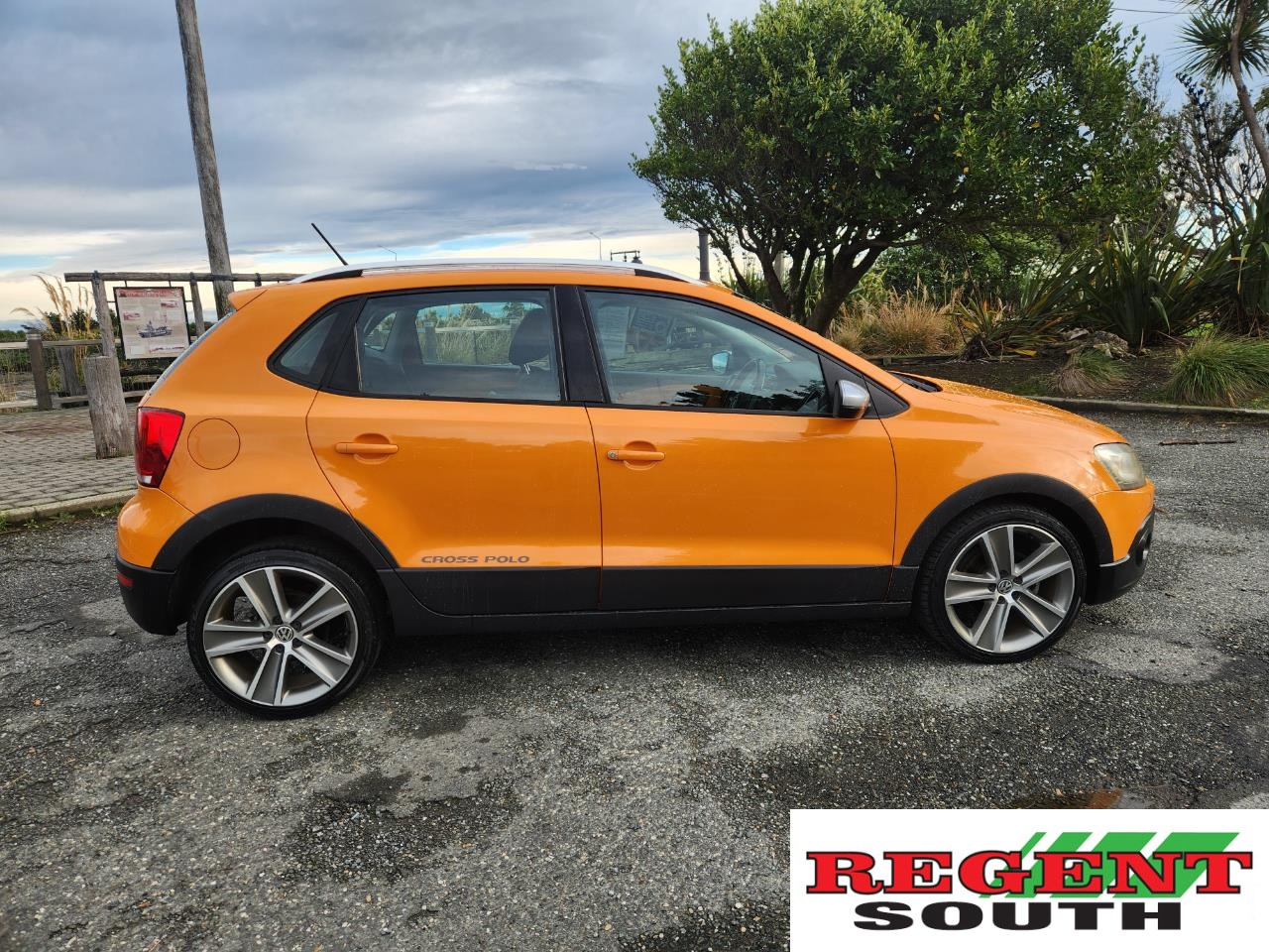 2013 Volkswagen Cross Polo