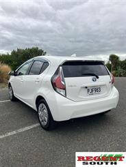 2017 Toyota AQUA - Thumbnail