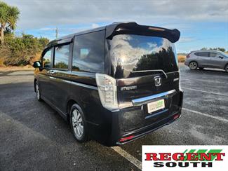 2012 Honda Step Wagon - Thumbnail