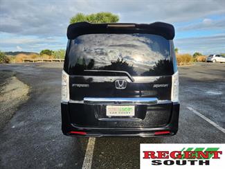 2012 Honda Step Wagon - Thumbnail