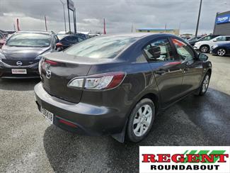 2009 Mazda 3 - Thumbnail
