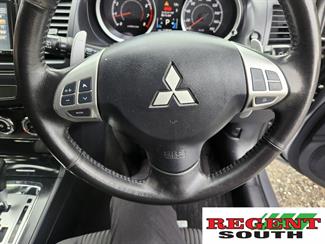 2012 Mitsubishi Galant - Thumbnail