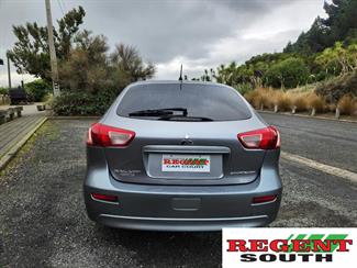 2012 Mitsubishi Galant - Thumbnail