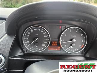 2011 BMW X1 - Thumbnail