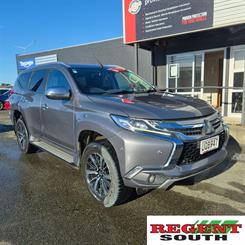 2016 Mitsubishi Pajero Sport - Thumbnail