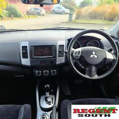 2012 Mitsubishi Outlander - Thumbnail