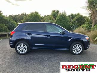 2012 Mitsubishi RVR - Thumbnail