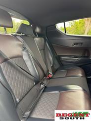 2017 Toyota C-HR - Thumbnail