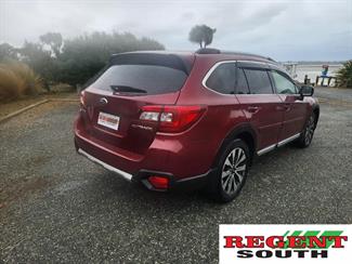 2015 Subaru Outback - Thumbnail