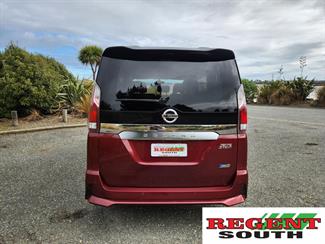 2016 Nissan Serena - Thumbnail