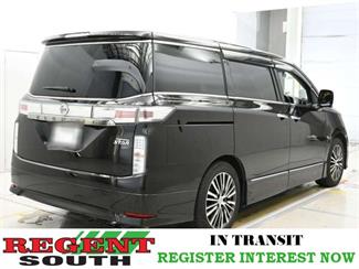 2014 Nissan Elgrand - Thumbnail