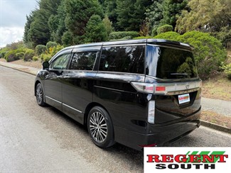 2014 Nissan Elgrand - Thumbnail