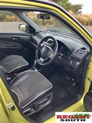 2016 Suzuki Swift - Thumbnail