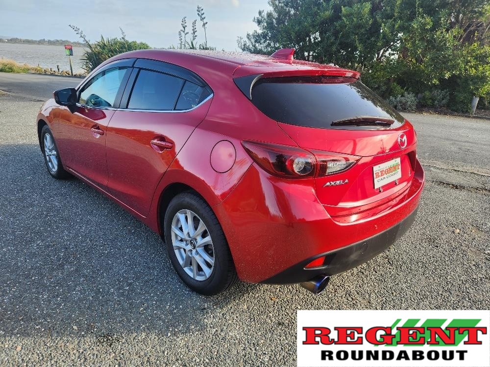 2015 Mazda Axela