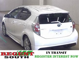 2013 Toyota AQUA - Thumbnail