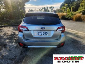 2015 Subaru Outback - Thumbnail