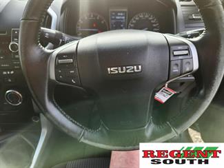 2012 Isuzu D-Max - Thumbnail