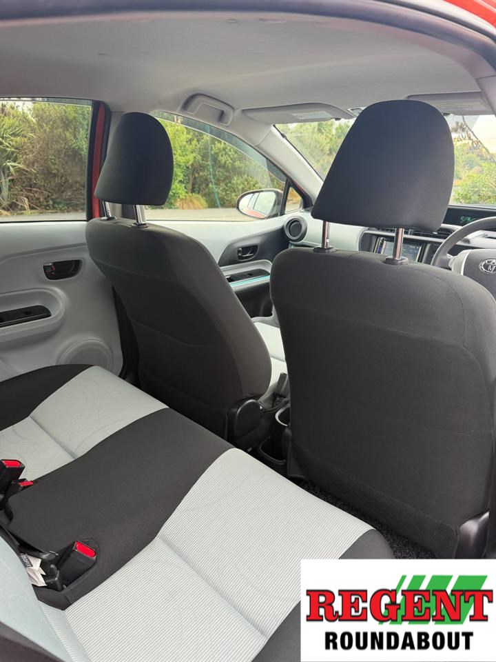 2013 Toyota AQUA