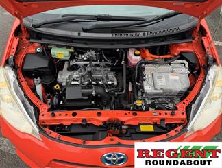 2013 Toyota AQUA - Thumbnail