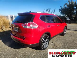 2015 Nissan X-Trail - Thumbnail