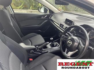 2015 Mazda Axela - Thumbnail