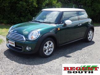 2012 Mini Cooper - Thumbnail