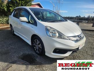 2014 Honda FIT SHUTTLE HYBRID - Thumbnail