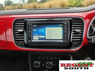 2012 Volkswagen Beetle - Thumbnail