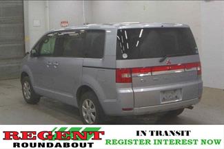 2015 Mitsubishi Delica - Thumbnail