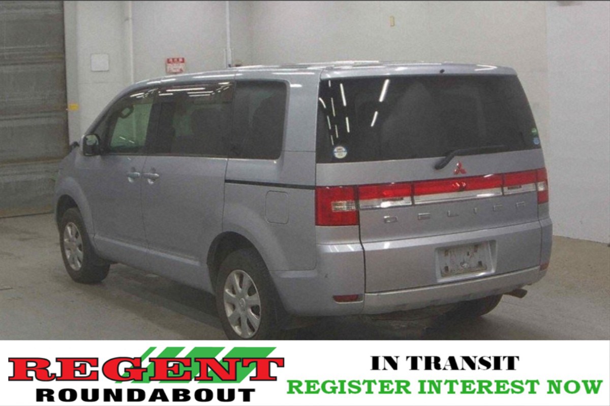 2015 Mitsubishi Delica