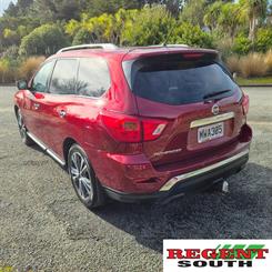 2020 Nissan Pathfinder - Thumbnail
