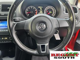2013 Volkswagen Cross Polo - Thumbnail