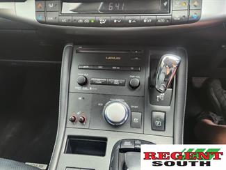 2011 Lexus CT 200h - Thumbnail