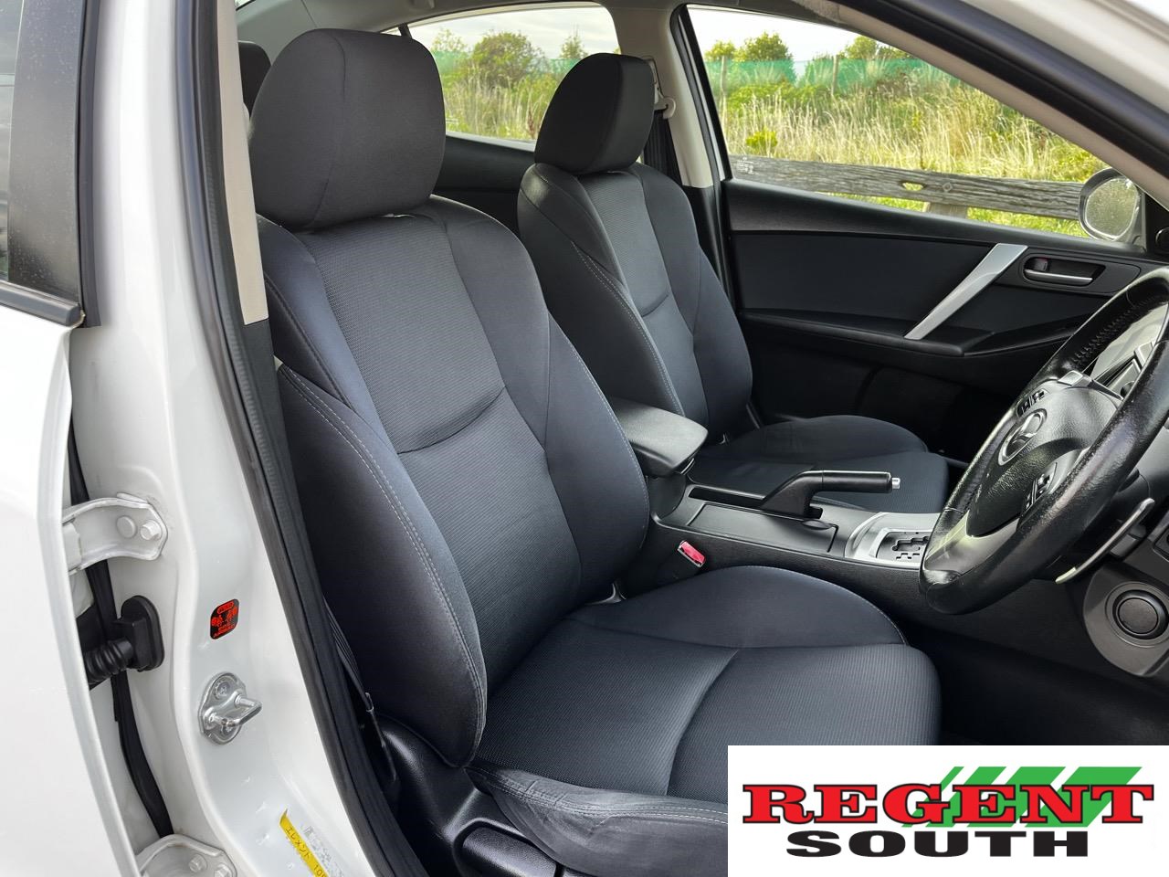 2010 Mazda Axela