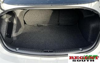 2010 Mazda Axela - Thumbnail
