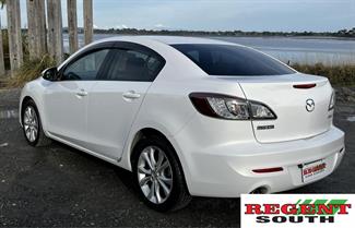 2010 Mazda Axela - Thumbnail