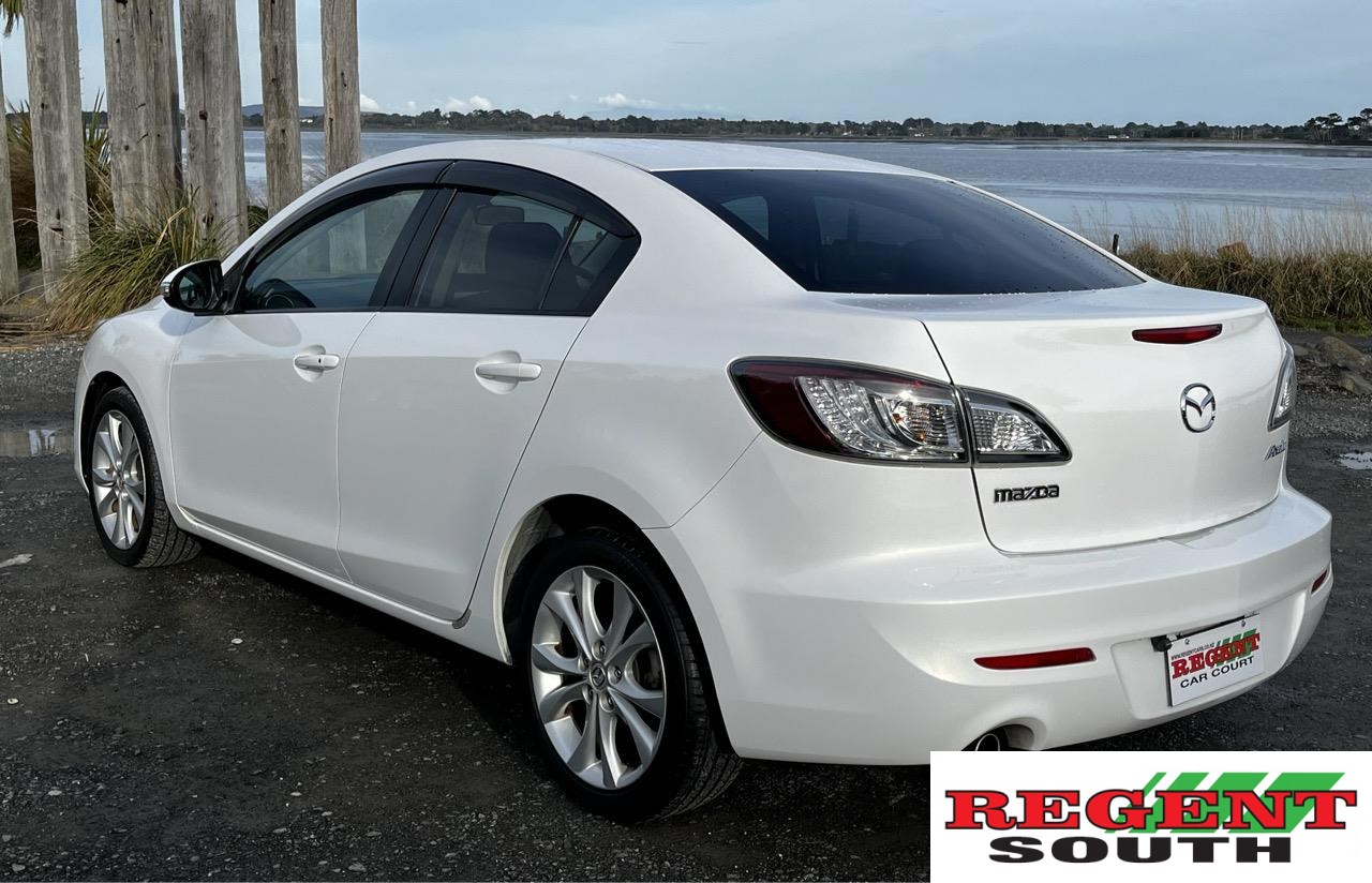 2010 Mazda Axela