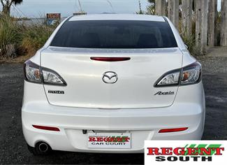 2010 Mazda Axela - Thumbnail