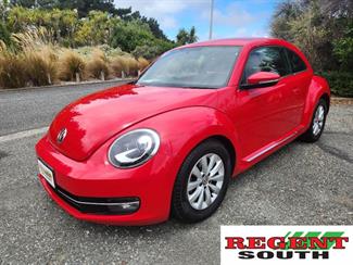 2013 Volkswagen Beetle - Thumbnail