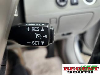 2010 Toyota Crown - Thumbnail