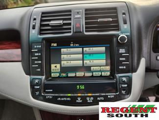 2010 Toyota Crown - Thumbnail